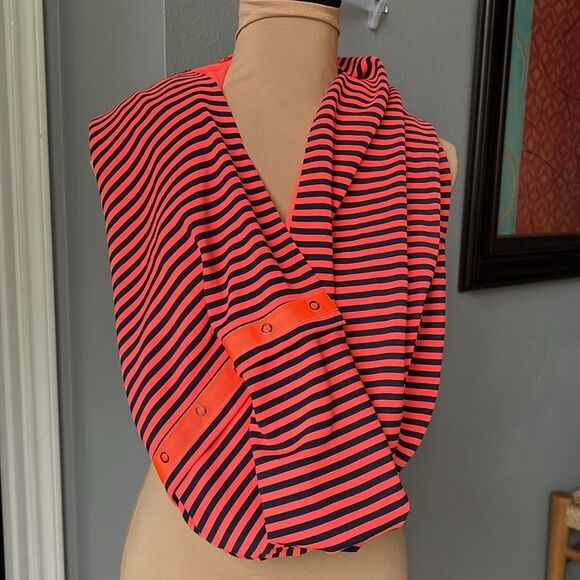 Lululemon Athletica Striped Top - Red and Black - Picture 2 of 5